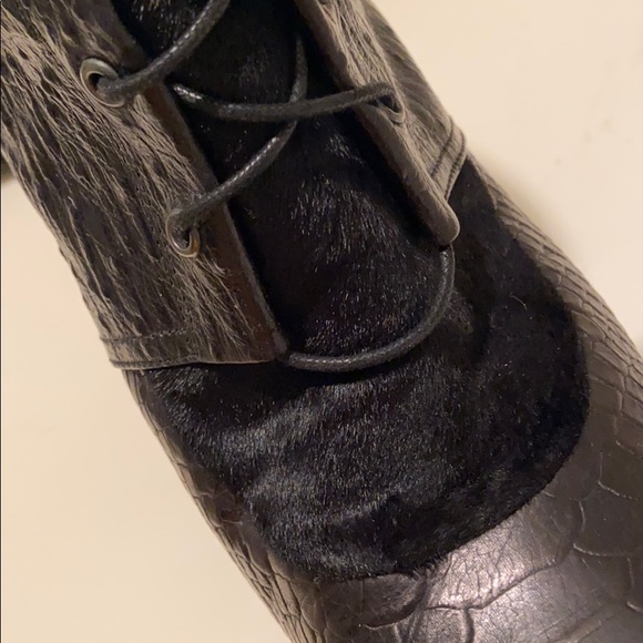 Stuart Weitzman Booties Size 10.5 - Picture 15 of 16